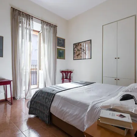 Apartment Casa All'anfiteatro Di By Wonderful Italy